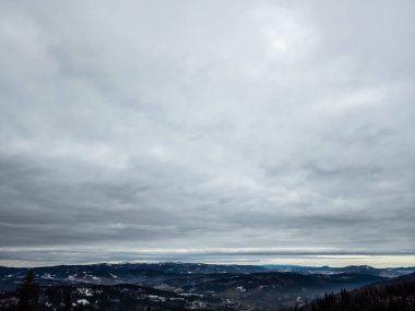 Güzel kış dağ manzarası