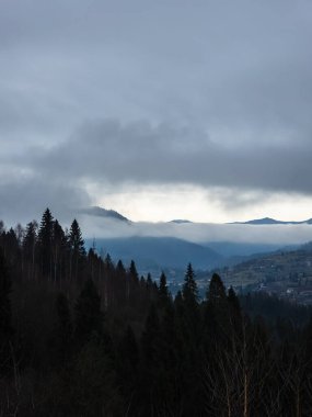 Dağların güzel manzarası