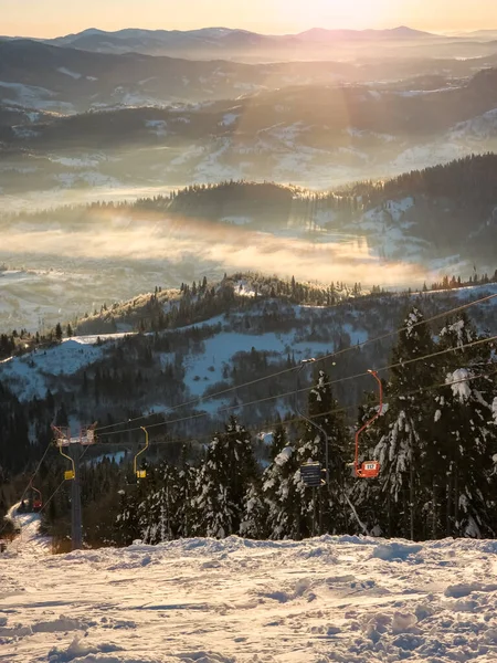 Dağların güzel manzarası