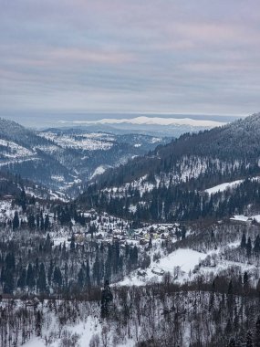 Karpatlar 'ın güzel kış manzarası