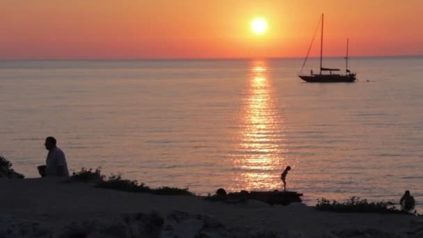 Tramonto sul Mar Nero nell'antica città di Chersonesus — Video Stock