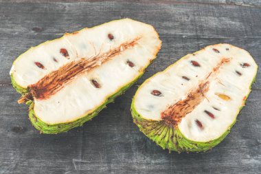 Tropikal meyve suyunun durgun yaşamı