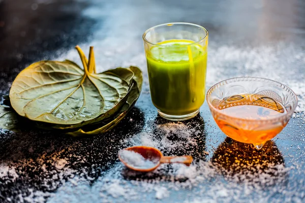 Mascarilla Facial Para Controlar Grasa Que Consiste Jugo Hojas Betel — Foto de Stock