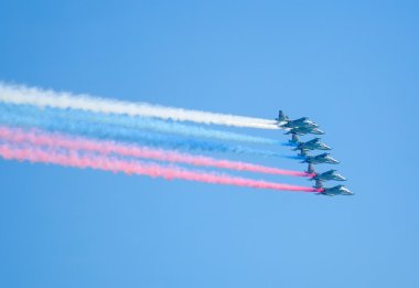 Hava gösterisi, geçit töreni, uçak