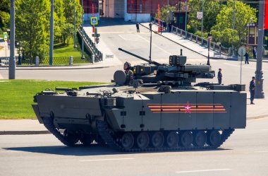 Geçit töreni. Zafer Bayramı. 9 Mayıs, Rus silahlı kuvvetleri, askeri teçhizat.