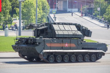 Geçit töreni. Zafer Bayramı. 9 Mayıs, Rus silahlı kuvvetleri, askeri teçhizat.