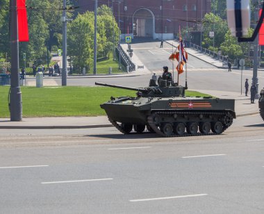 Geçit töreni. Zafer Bayramı. 9 Mayıs, Rus silahlı kuvvetleri, askeri teçhizat.