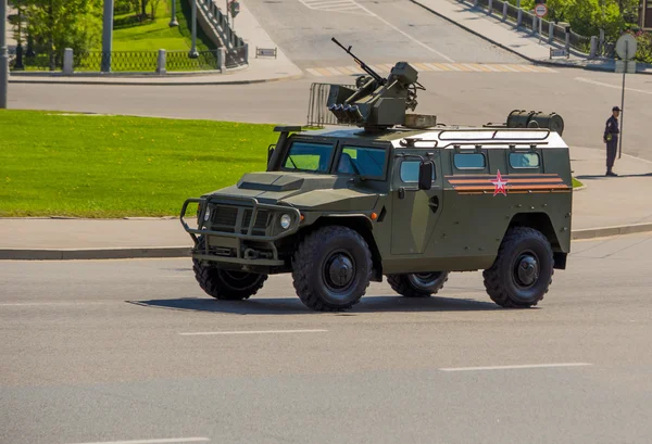퍼레이드입니다. 승리의 날입니다. 5 월 9 일, 러시아 무장 세력, 군사 장비. — 스톡 사진
