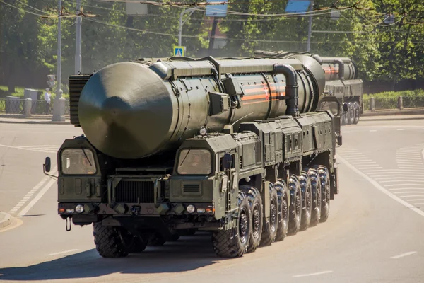 Geçit töreni. Zafer Bayramı. 9 Mayıs, Rus silahlı kuvvetleri, askeri teçhizat.