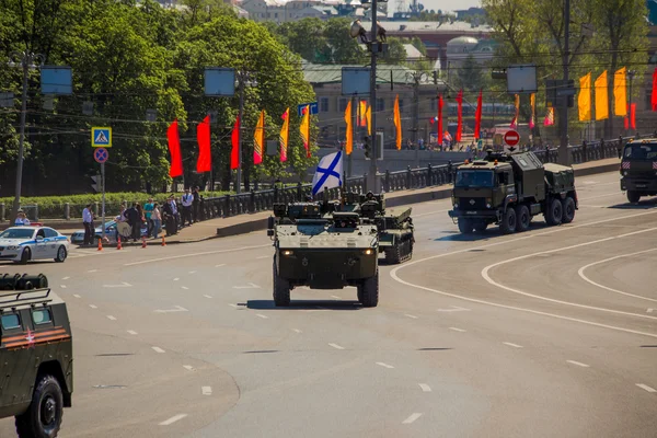 Geçit töreni. Zafer Bayramı. 9 Mayıs, Rus silahlı kuvvetleri, askeri teçhizat.