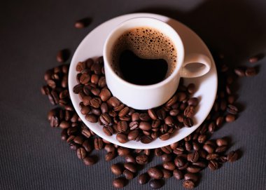 Sabahları kahve, taze koku