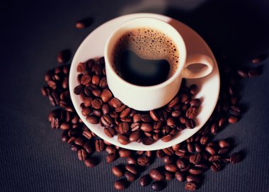 Sabahları kahve, taze koku