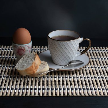 Kahvaltını edebilirsin. Lezzetli yemek..