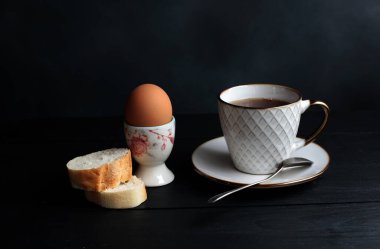 Kahvaltını edebilirsin. Lezzetli yemek..