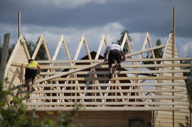 İnşaat, eve bir ev inşa