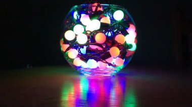 Noel lamba karanlıkta