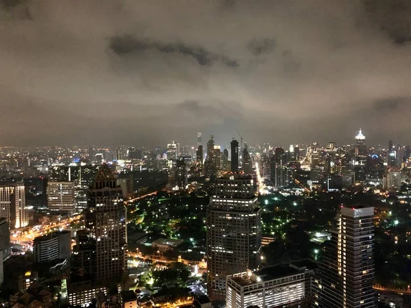 Bangkok, Tailândia - 1 de novembro de 2019: Vista aérea noturna de Bangkok — Fotografia de Stock