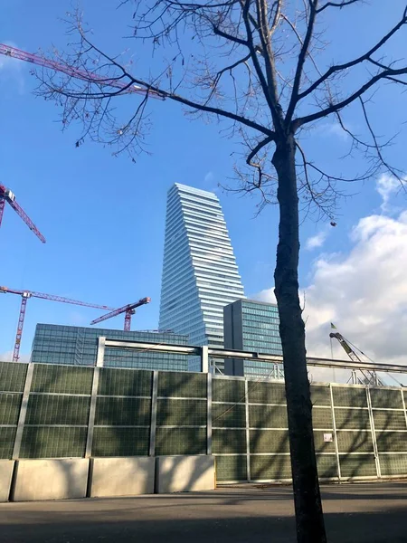 Basel, İsviçre - 12 Aralık 2018: Roche merkez binası