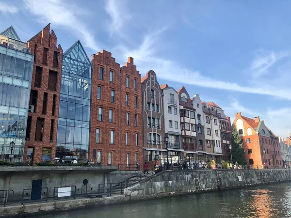 Gdansk, Poland - October 16, 2018: Gdansk River Embankment, Dlugie Pobrzeze — Stock Photo, Image