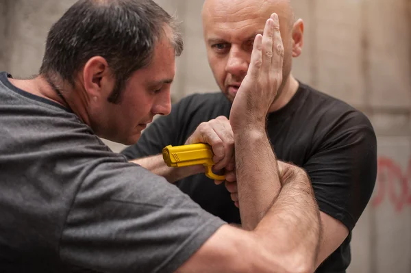 Self defense techniques against a gun — Stock Photo, Image