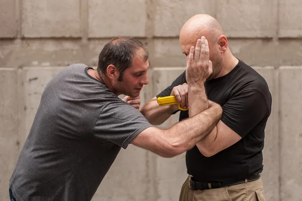 Self defense techniques against a gun — Stock Photo, Image