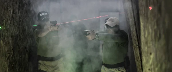 Army Soldier Action Aiming Weapon Laser Sight Optics Shooting Weapons — Stock Photo, Image