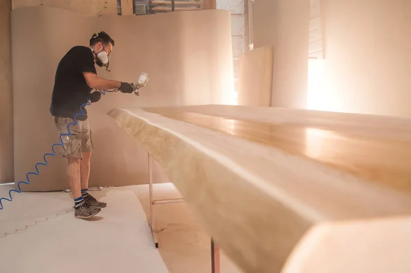 Man Respirator Mask Painting Wooden Planks Workshop Craftsman Modern Furniture — Stock Photo, Image