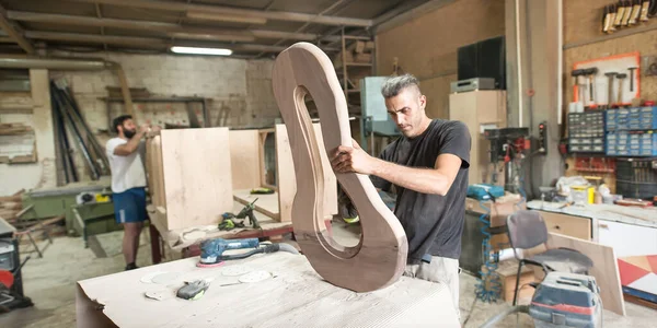 Craftsman Using Electric Sander Smoothen Wood Texture Carpentry Concept Wood — Stock Photo, Image