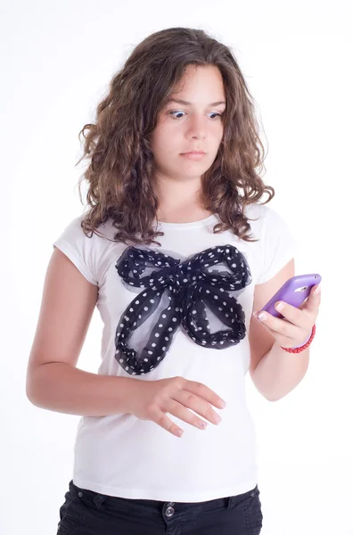 Cep telefonu ile genç kız — Stok fotoğraf