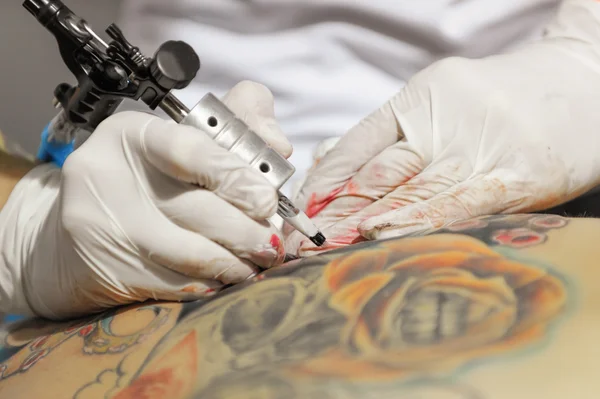 Fabbricazione del tatuaggio — Foto Stock