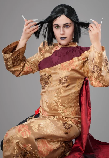중국 손톱 고딕 여자 — 스톡 사진