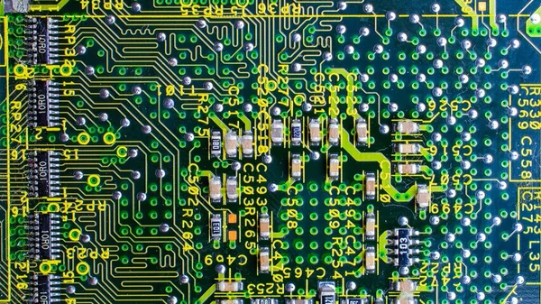 Circuito Impreso Verde Micrichip Chapado Oro Antecedentes — Foto de Stock