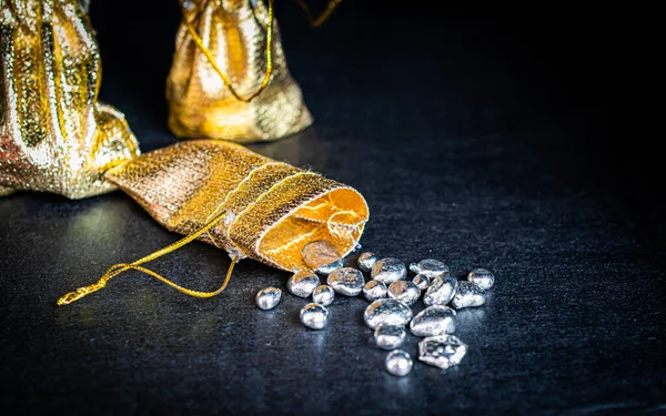 para için paladyum kurtarma, yüzlerce dolar, paladyum topaklar