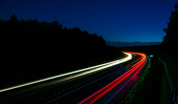 Nachtverlichting Lichten Van Bewegende Auto Nachts Lange Blootstelling — Stockfoto