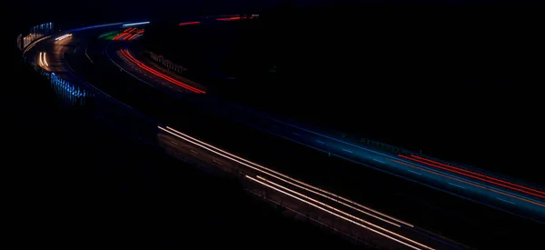 Feux Circulation Nocturnes Lumières Voitures Mouvement Nuit Longue Exposition Multicolore — Photo