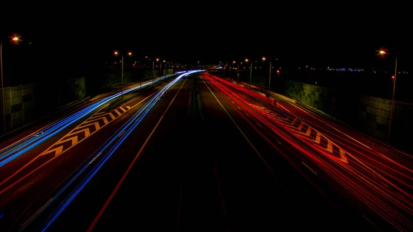 Autoroute Nuit Longue Exposition Des Voitures Lumières Sur Route Nuit — Photo