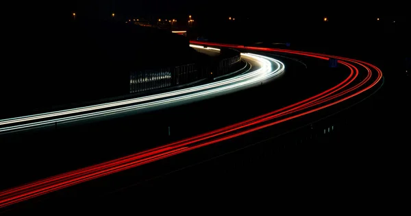 Nachtverlichting Lichten Van Bewegende Auto Nachts Lange Blootstelling Rood Blauw — Stockfoto