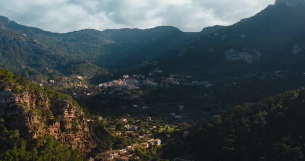 Drone Aéreo Disparado Banyalbufar Cidade Turística Maiorca Port Des Canonge — Vídeo de Stock
