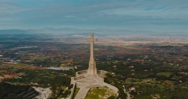 Religious Cross Monument Aerial Drone Shot Mount Puig Sant Salvador — Stock Video
