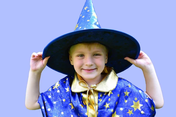 Niño vestido como astrólogo — Foto de stock gratis