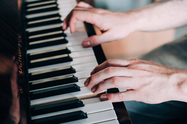 руки пианиста