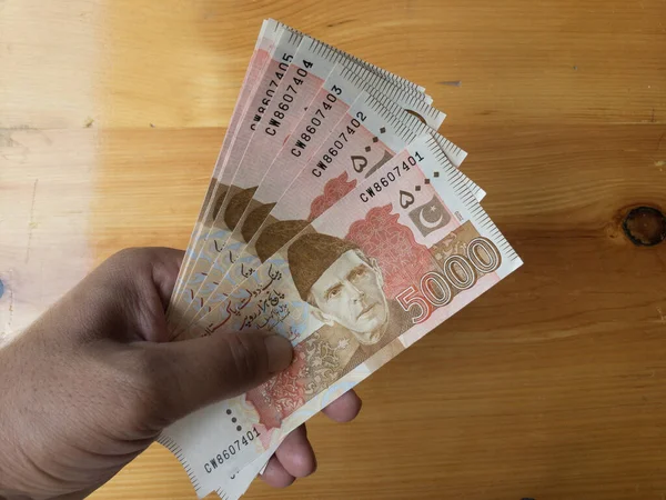Pila Dinero Nuevos Billetes Cinco Mil Pakistaníes — Foto de Stock