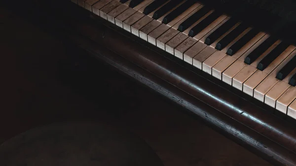 Close Uitzicht Oude Antieke Vintage Piano Toetsenborden Retro Decoratie Ontspannen — Stockfoto