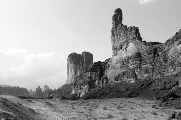 Paisaje Típico Con Montañas Erosionadas Oasis Del Desierto Ula Arabia — Foto de Stock