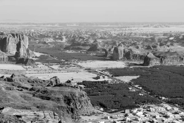 Vista Hacia Ula Oasis Medio Del Paisaje Montañoso Arabia Saudita — Foto de Stock