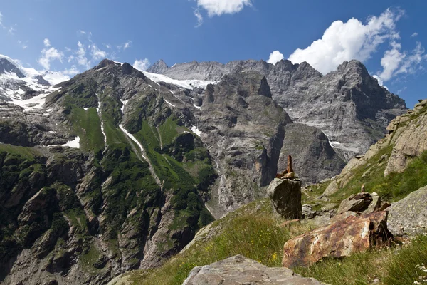 Alpes suizos hermosa vista —  Fotos de Stock