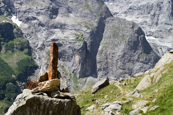 Señalización hecha con piedras, Suiza — Foto de Stock