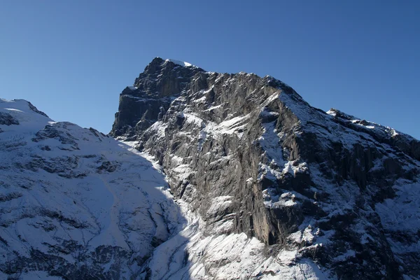 在中央瑞士铁力士山 — 图库照片