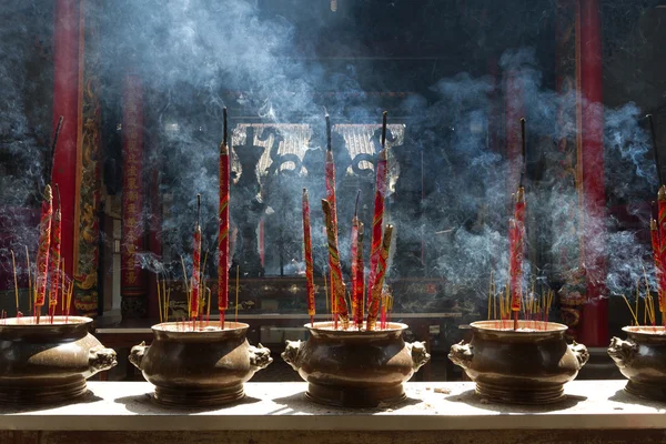 Incense in a chinese temple — Stock Photo, Image