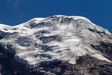 Zirvesine volkan Chimborazo, Ecuador